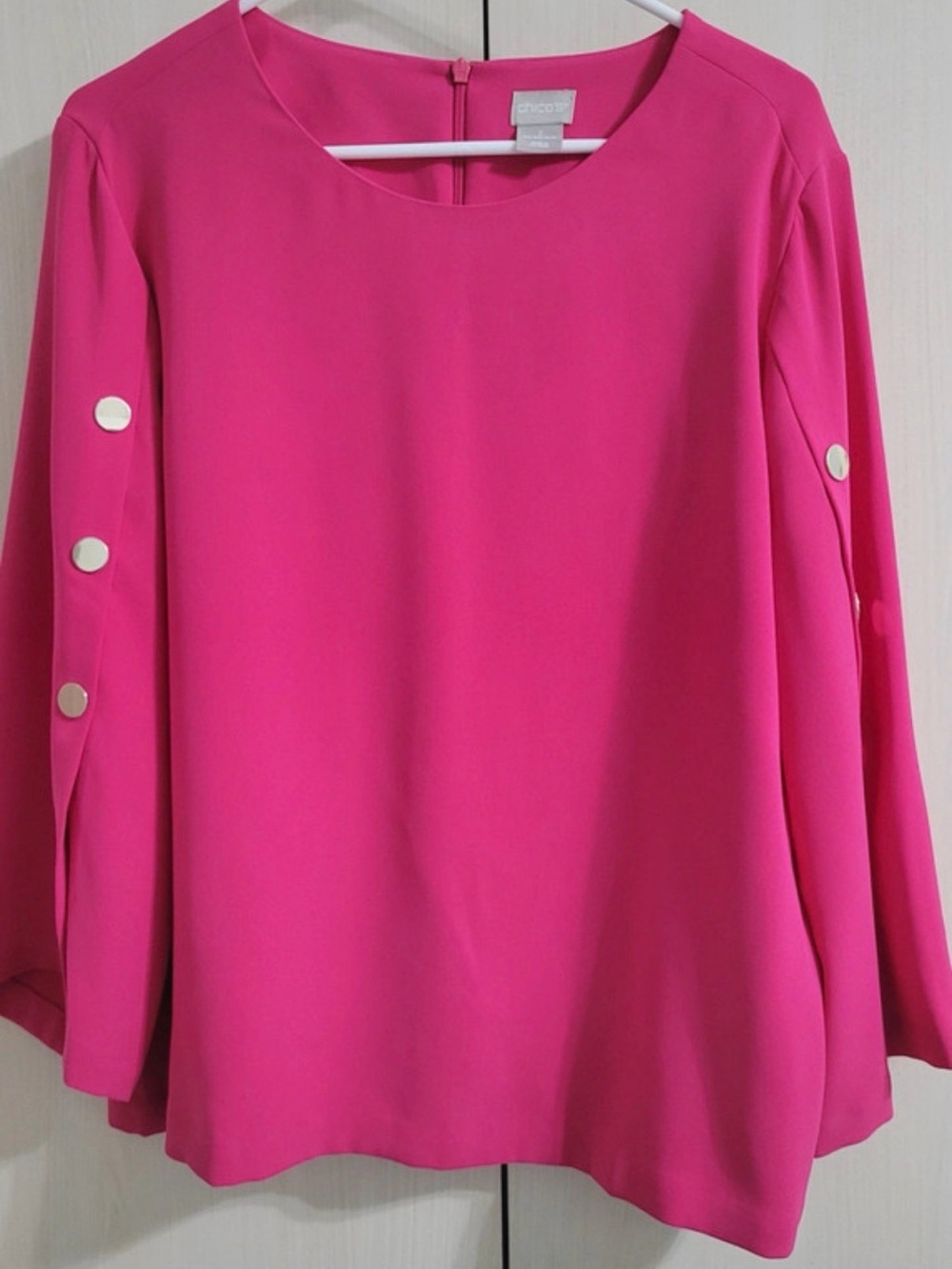 Chico’s Hot Pink flared 3/4 Sleeves with Buttons Women's Top size 12 - 14 Large